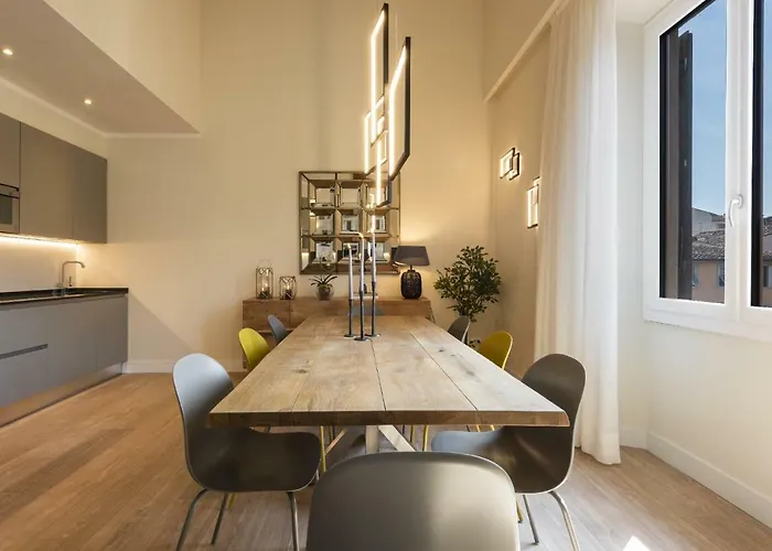 Porta Rossa Exclusive Apartment *